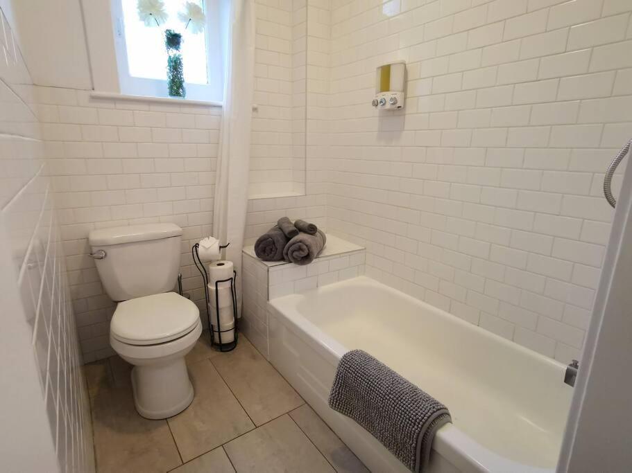 Old Quebec - Les Suites Montcalm #2 - Free Parking الغرفة الصورة